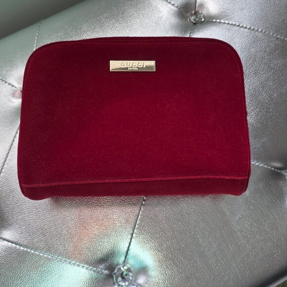 GUCCI COSMETIC /CLUTCH VELVET BAG -NWOT! - Picture 5 of 16